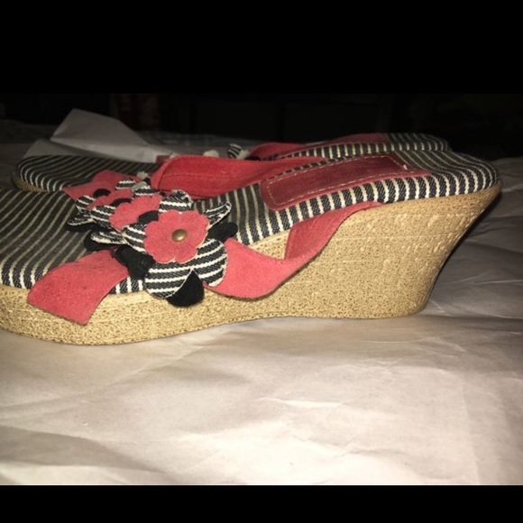 Island slippers - Picture 2 of 3